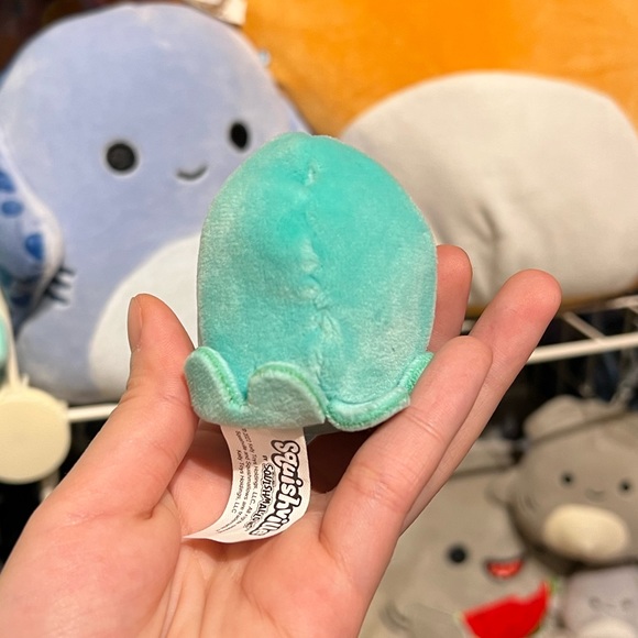 Squishmallows Zobey the Teal Octopus 2" Stuffed Plush Squishville - Picture 3 of 3